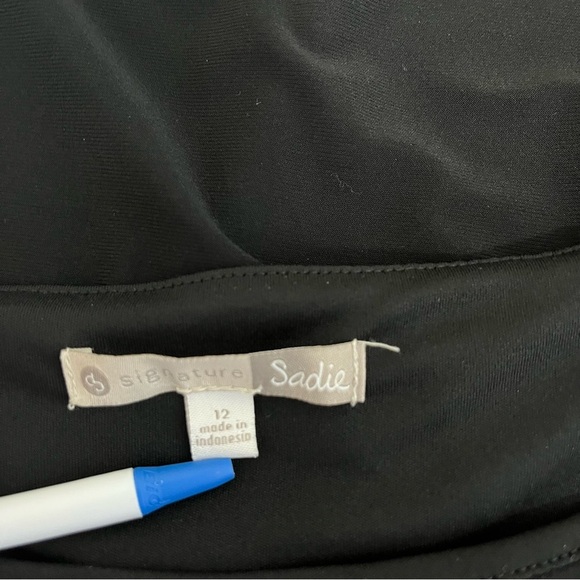 Dress Barn Black Ruched Elboe Sleeve Tulip Hem Formal Dress - Picture 8 of 14